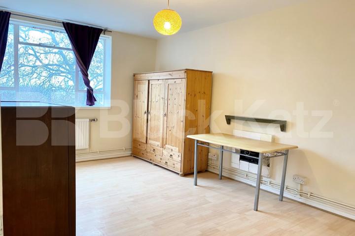  An iconic post-war ex-local landmark building designed in the 1950s  Cruikshank Street, Kings Cross / Angel